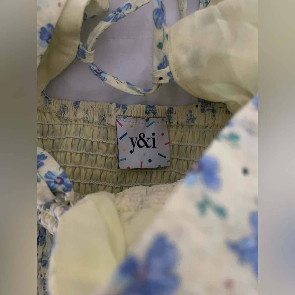 y&i Dress - Picture 2 of 6